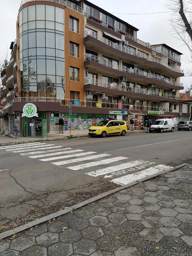 Апартамент - Студио В Кв Сарафово С Морски Изглед Burgas